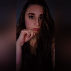 Meet your Posher, Hope